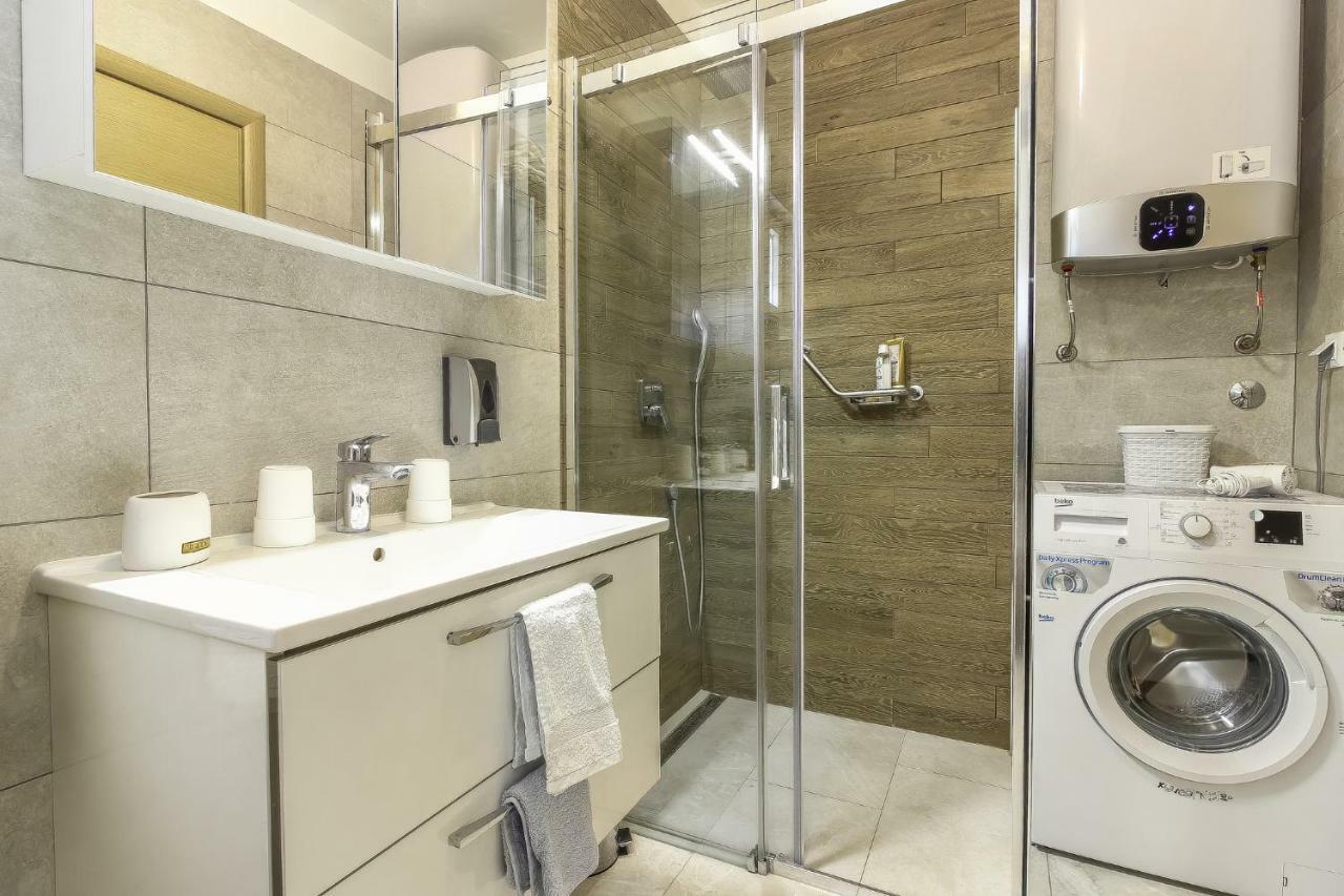 Saten Suite Apartment Near The Beach Пореч Екстер'єр фото